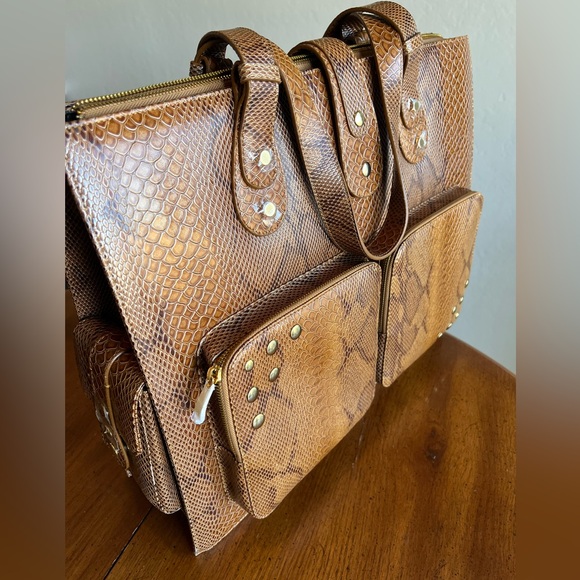 snake print large tote bag - Picture 3 of 7